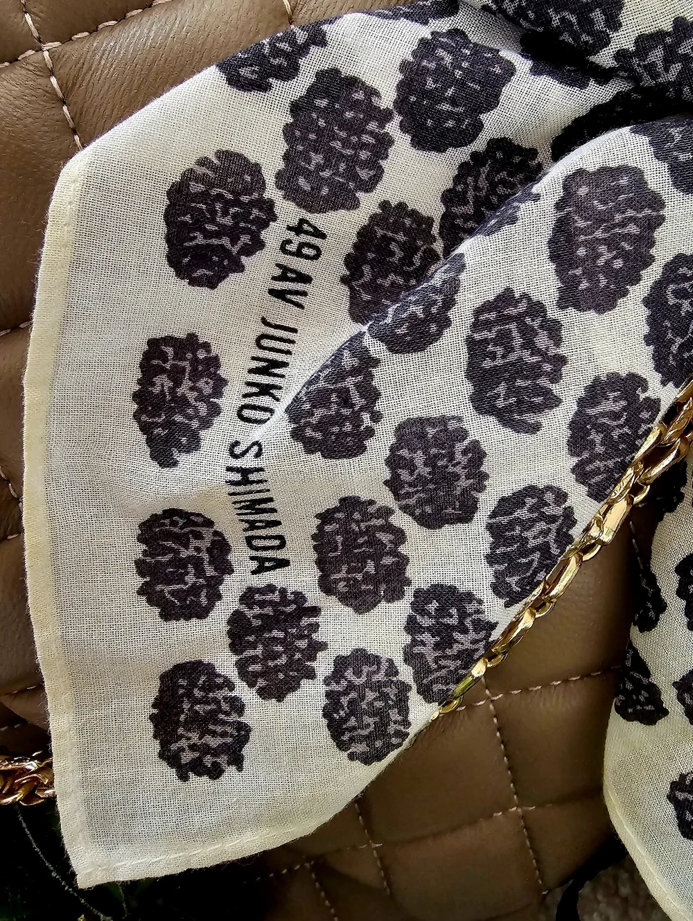 Junko Shimada Japanese high-end vintage scarf Scarf - White & Black